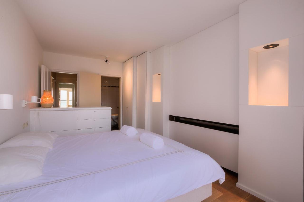 Appartementen Op De Zeedijk In Knokke Op De 3E En 4E Verdieping Van Logie Marie Exterior photo
